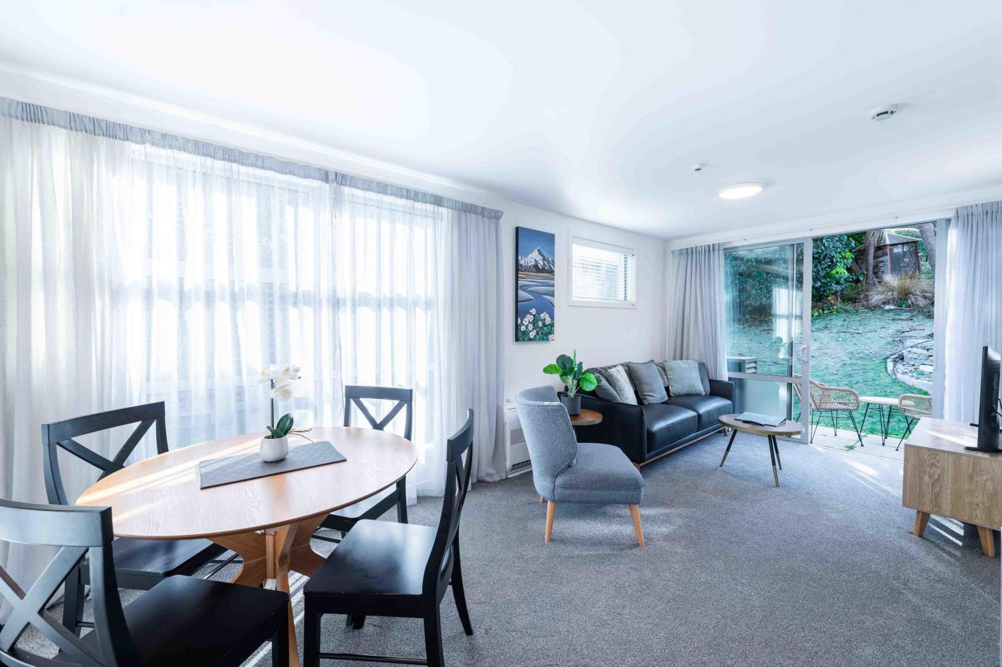 Central Luxury Apartment 114 Wanaka Exterior photo