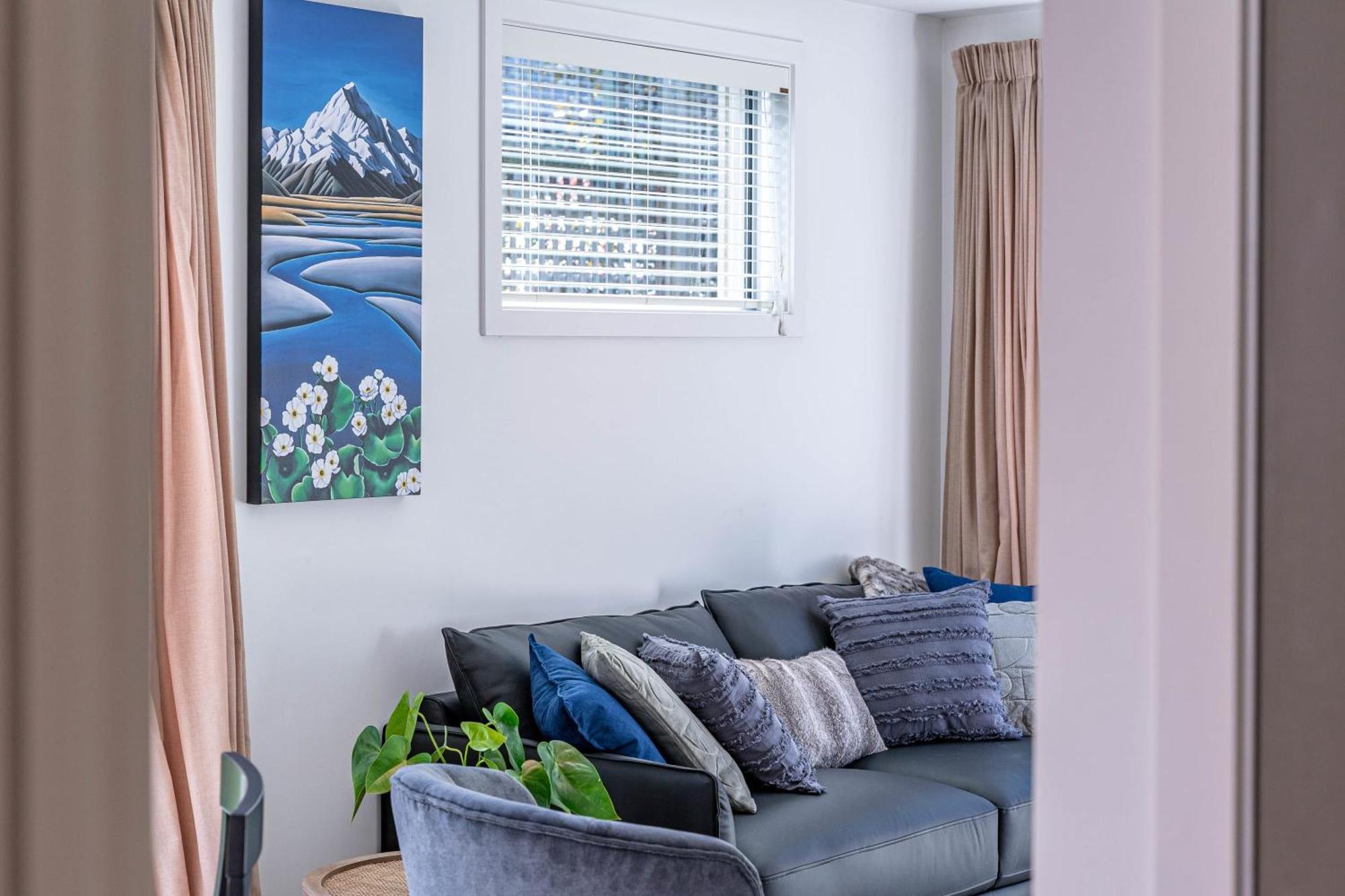 Central Luxury Apartment 114 Wanaka Exterior photo