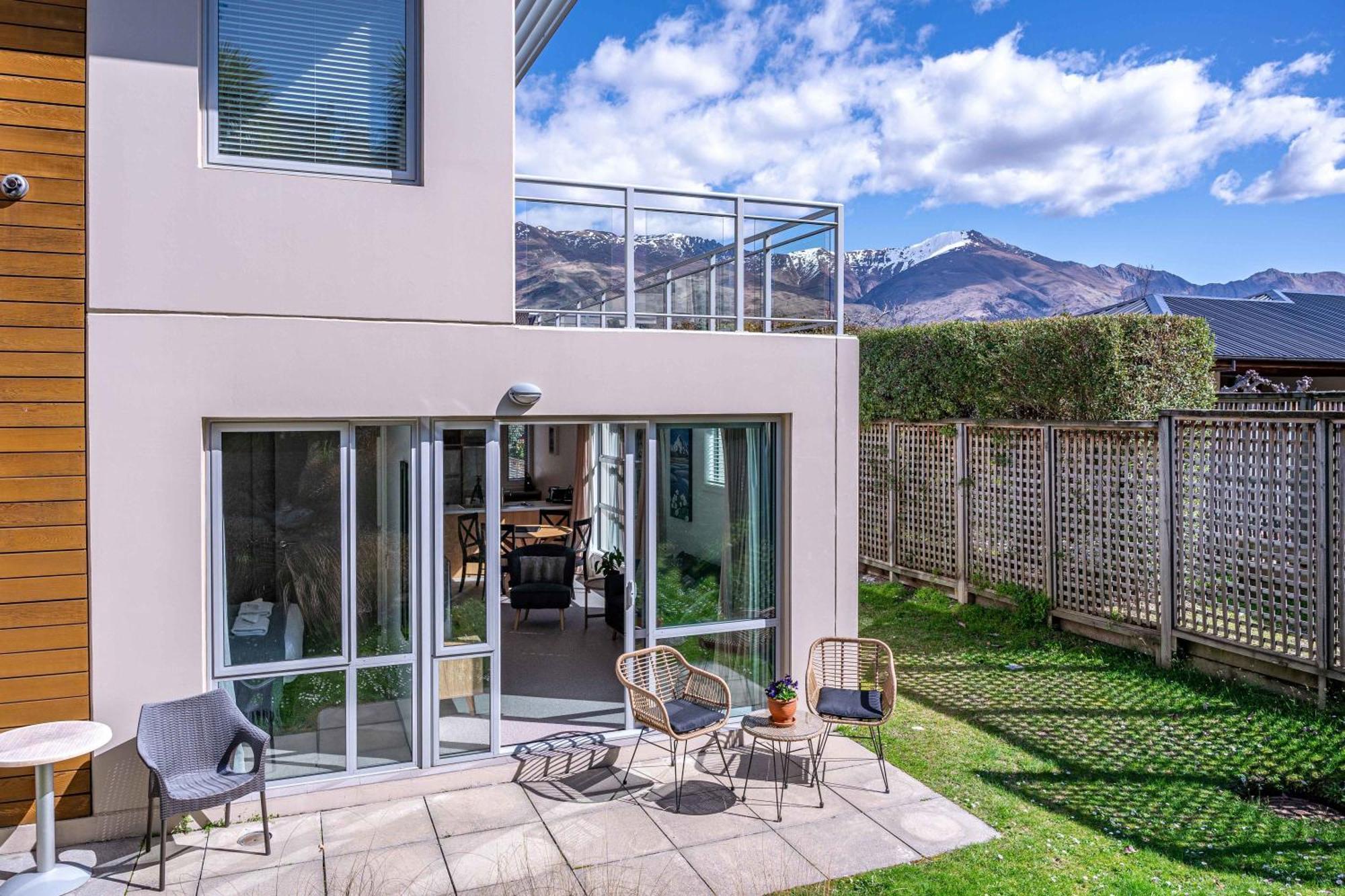 Central Luxury Apartment 114 Wanaka Exterior photo